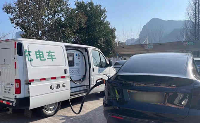 爱辉区汽车搭电