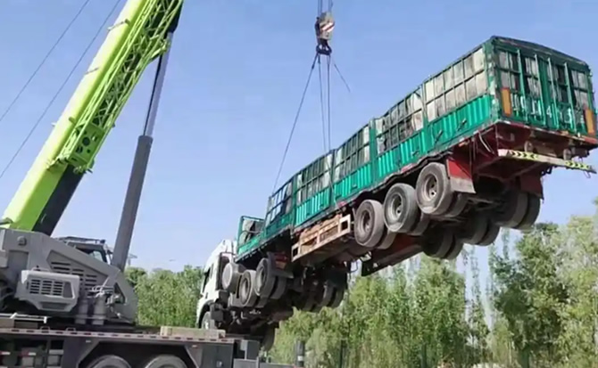 爱辉区道路脱困救援案例